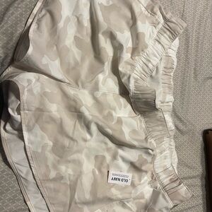 Old Navy Cream and white  Camouflage Athletic Shorts XXL